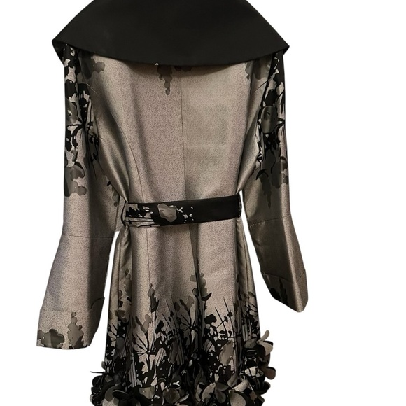 Nubiano New York 2-Piece Silver & Black Floral Church Skirt Suit – Size 14 - Picture 4 of 8